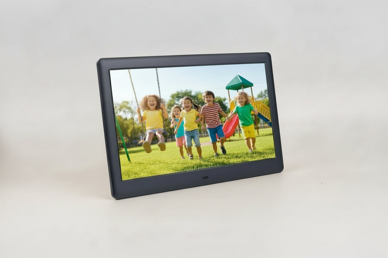 digital photo frame with video playback